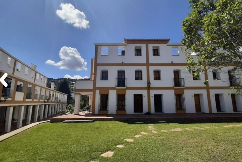 Апартаменты Denia - Golf La Sella "Refugio Marino" Педрегер Экстерьер фото